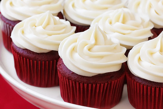 red-velvet-cupcakes1